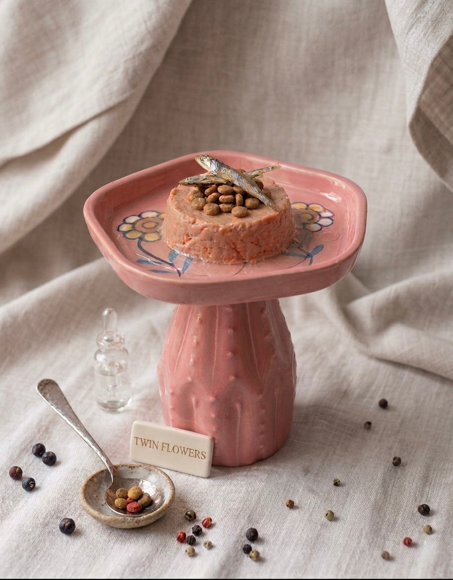 Twin Flowers Bowl in pink
